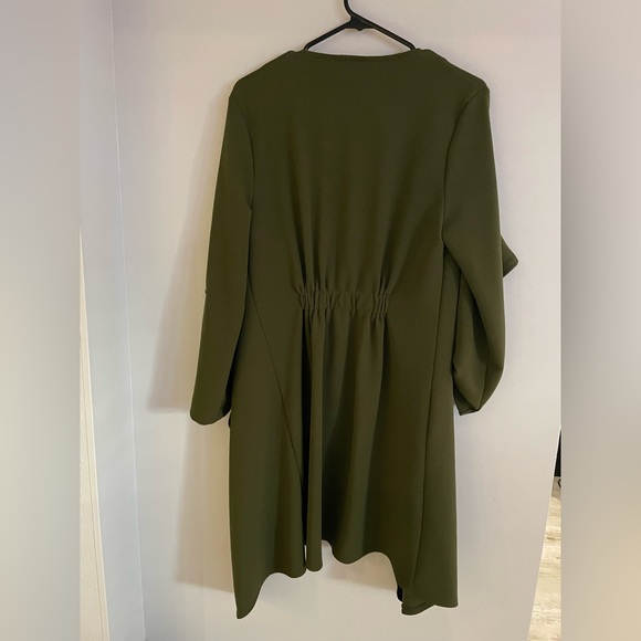 Long dressy green cardigan, only worn once. - Picture 2 of 3